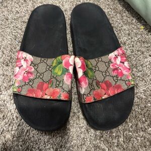 Authentic Gucci Blooms Supreme slides